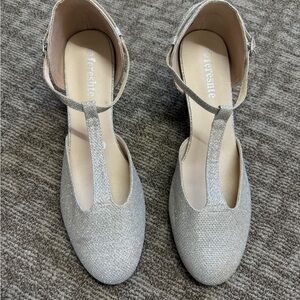 Women’s size 13 heels NWOT